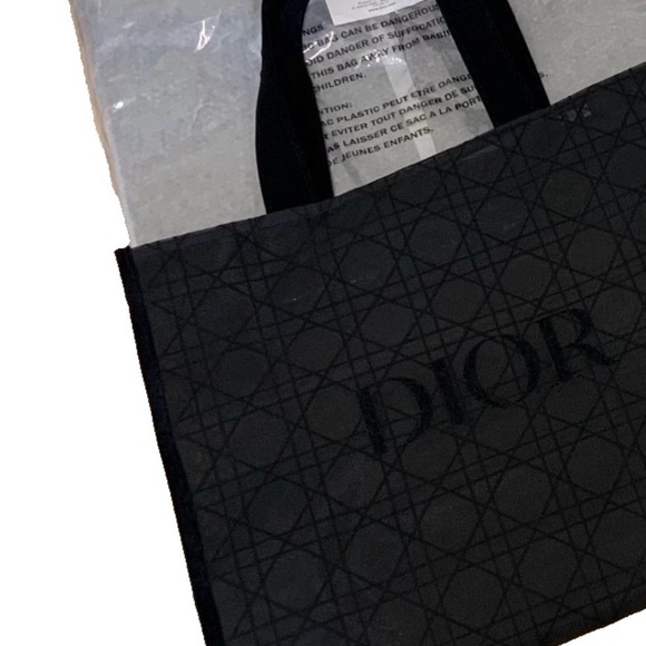 Dior Mesh Black Tote Bag - Picture 5 of 5